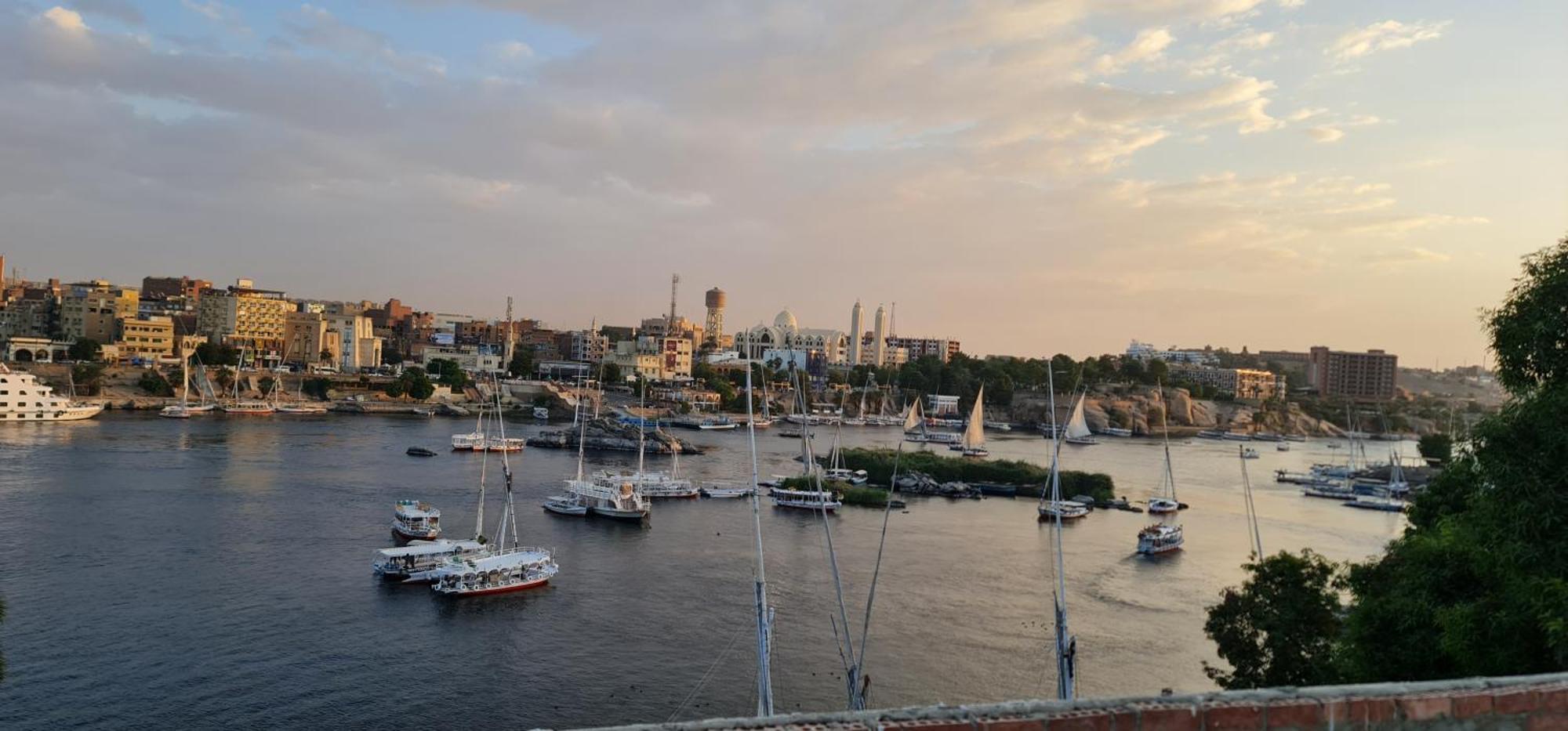 La Terrace Otel Asvan Dış mekan fotoğraf