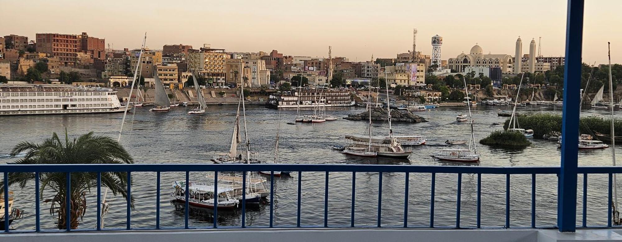 La Terrace Otel Asvan Dış mekan fotoğraf