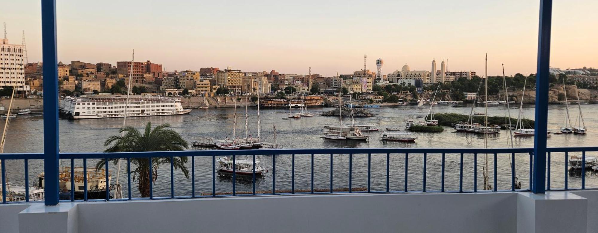 La Terrace Otel Asvan Dış mekan fotoğraf